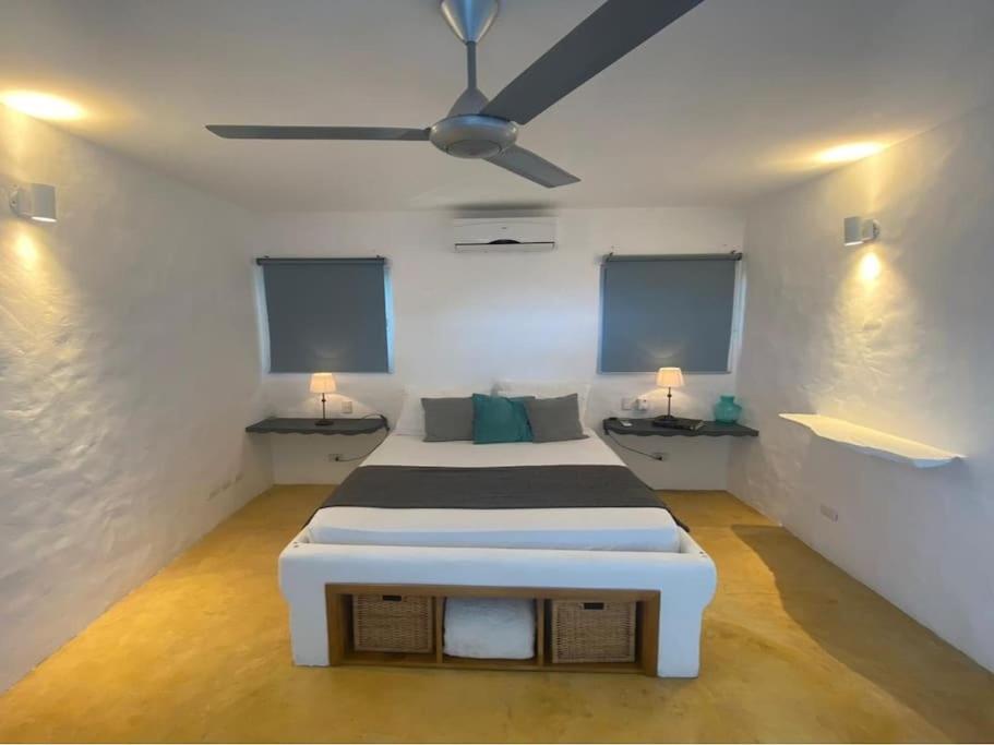 Spectacular Cozy Sea View Staffed Villa photo 4