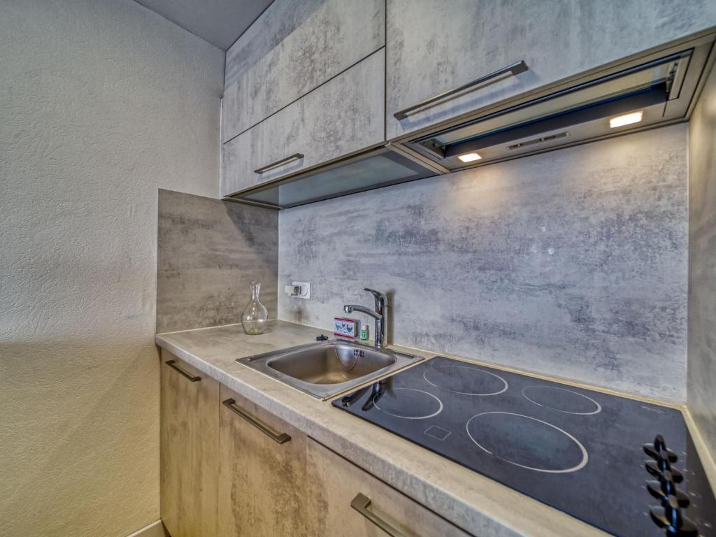 Apartment Le Sérac-10 by Interhome photo 3
