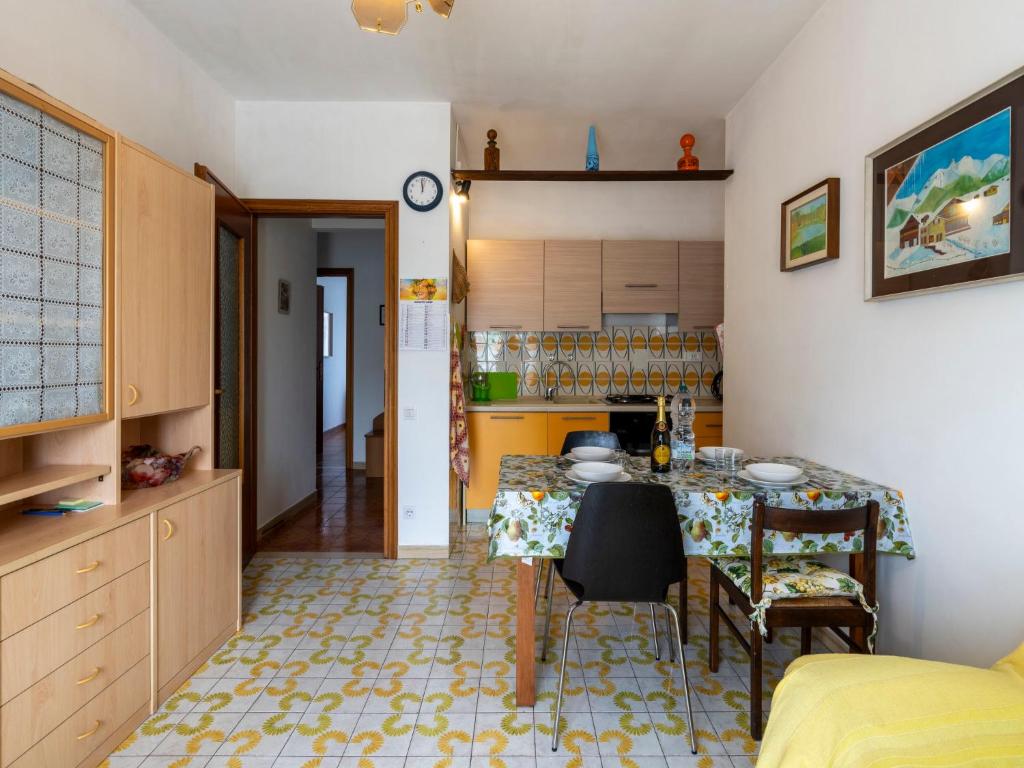 Apartment Marisa by Interhome photo 3