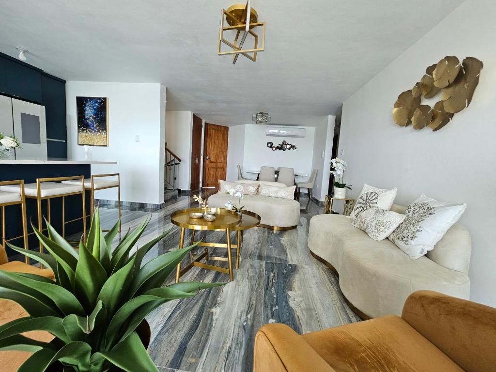 Boricua Realty VIP Luxury Ocean Front Penthouse 3 Bedrooms 3 Bathrooms 2 Levels photo 4