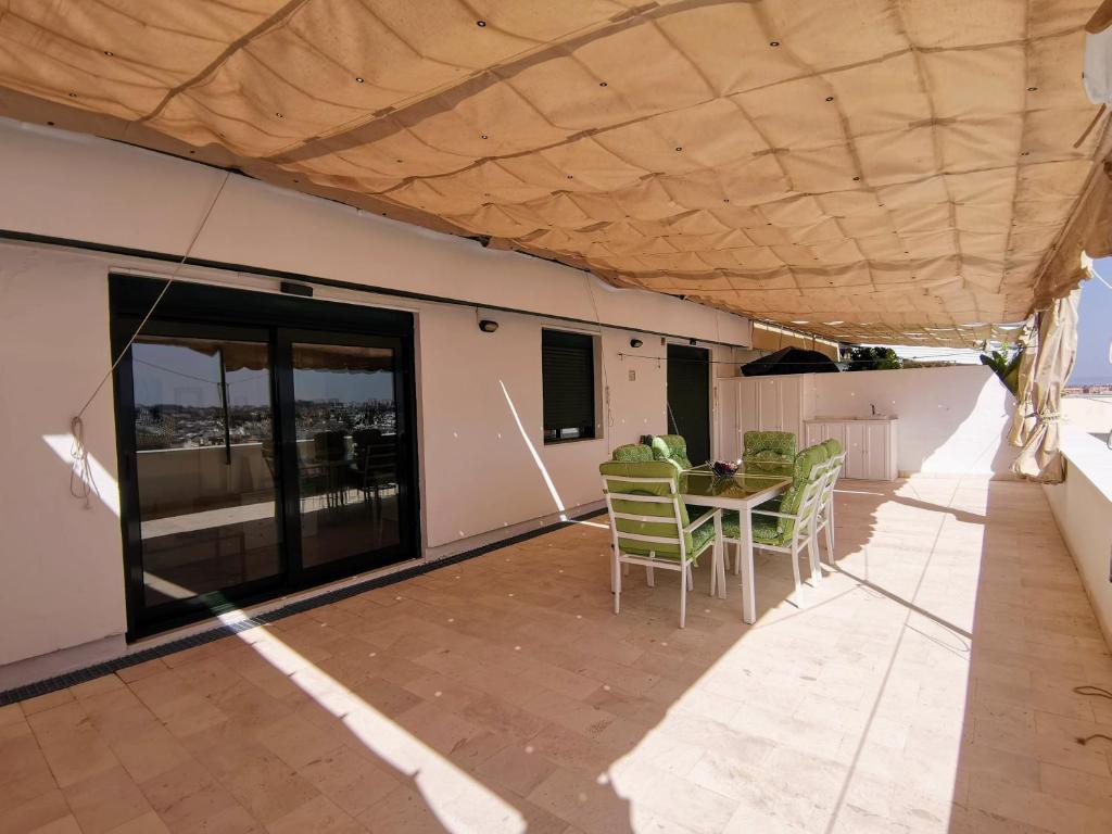 Martin Villa photo 4