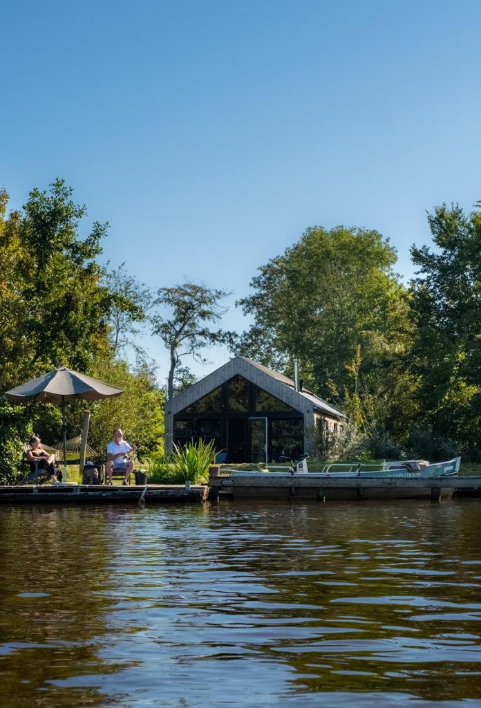Pean-buiten Waterlodges photo 1