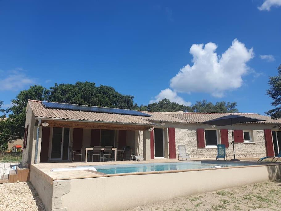 Charmante maison avec piscine photo 2