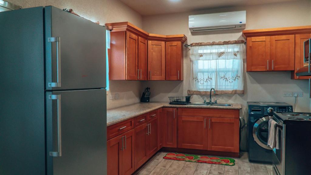 SKYLINE SUITES: 3 BED/3 BATH VACATION RENTAL photo 2