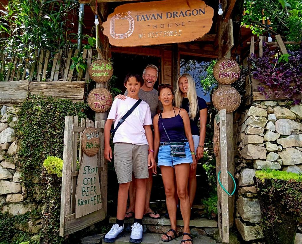 Tavan Dragon House