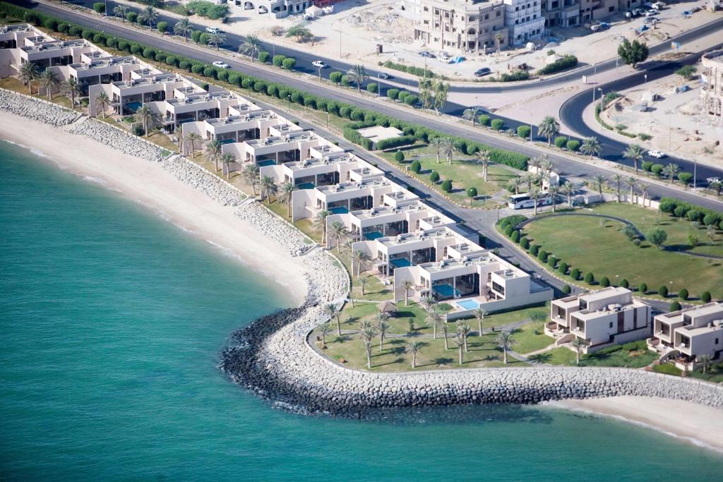 Hilton Kuwait Resort photo 2