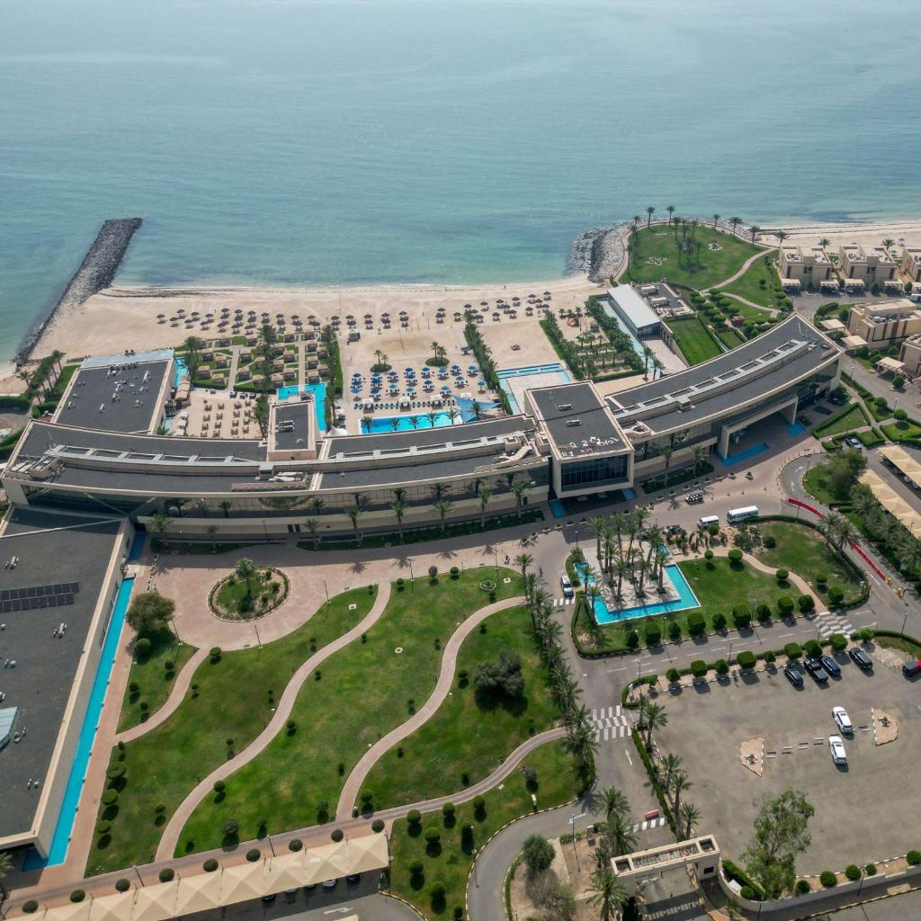 Hilton Kuwait Resort photo 1