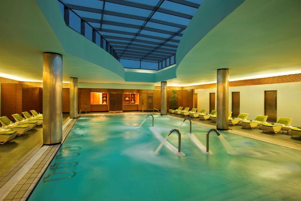 Hilton Kuwait Resort photo 3