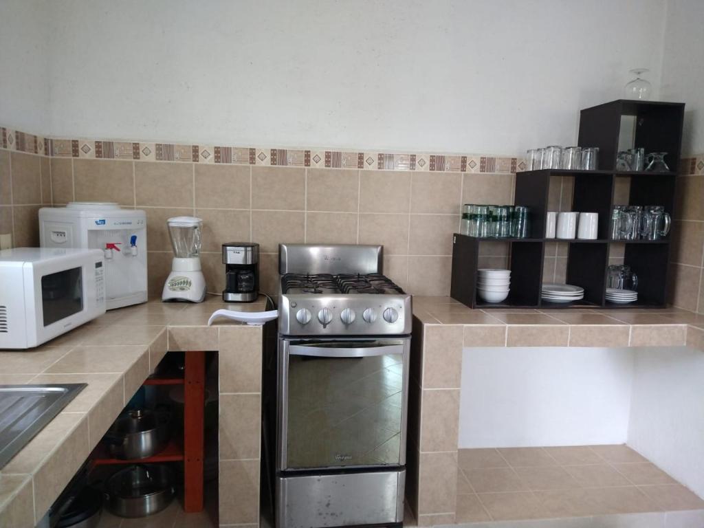Casa con alberca privada y agradable jardín photo 2