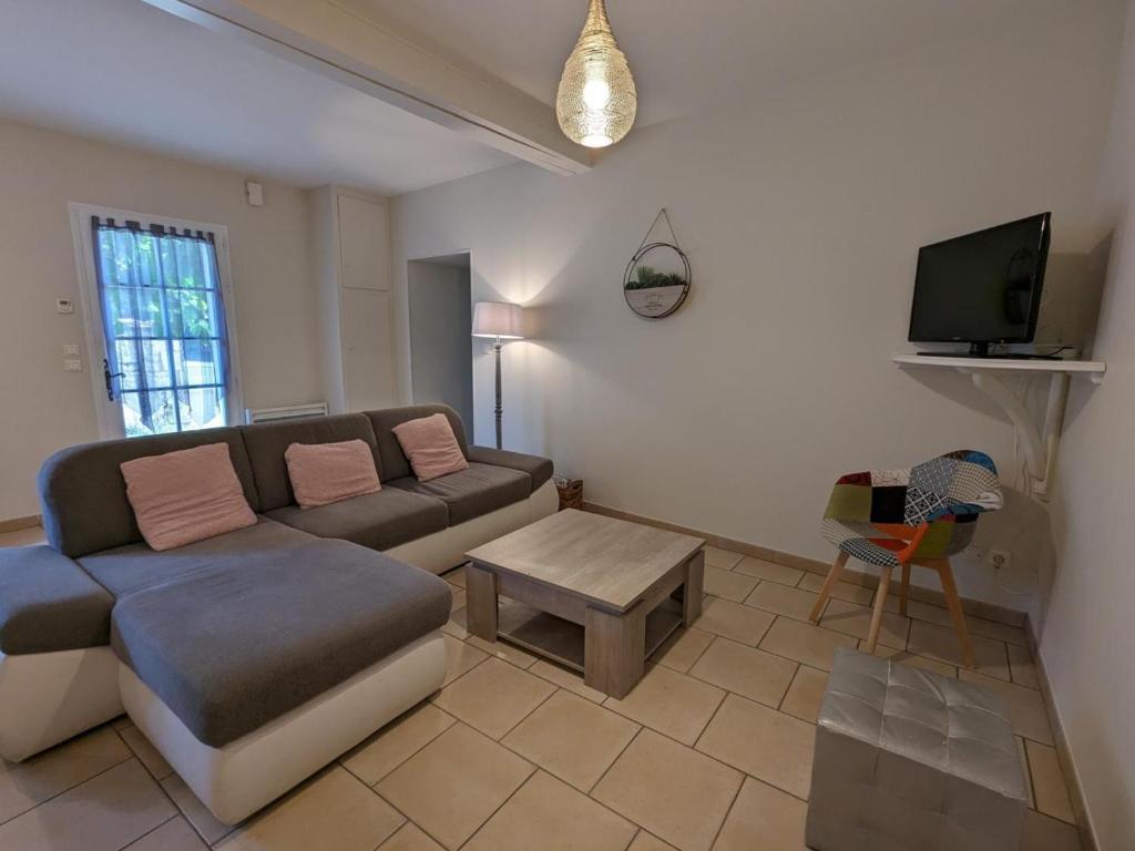 Gîte Vindelle, 3 pièces, 6 personnes - FR-1-653-208 photo 2