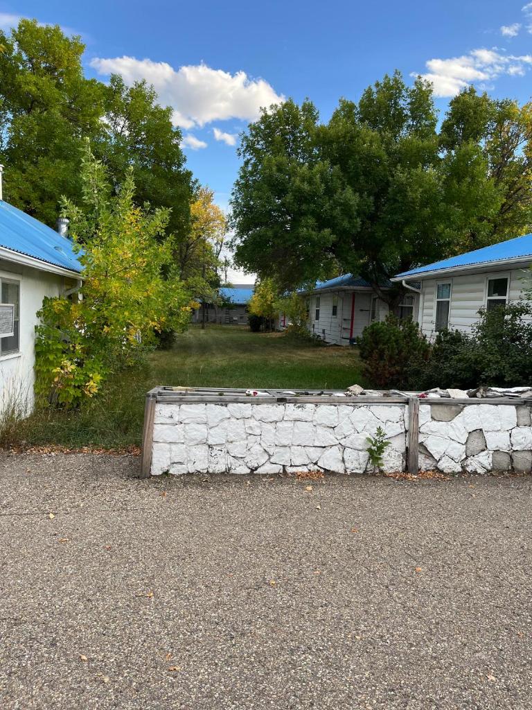 Bluebird Motel photo 3