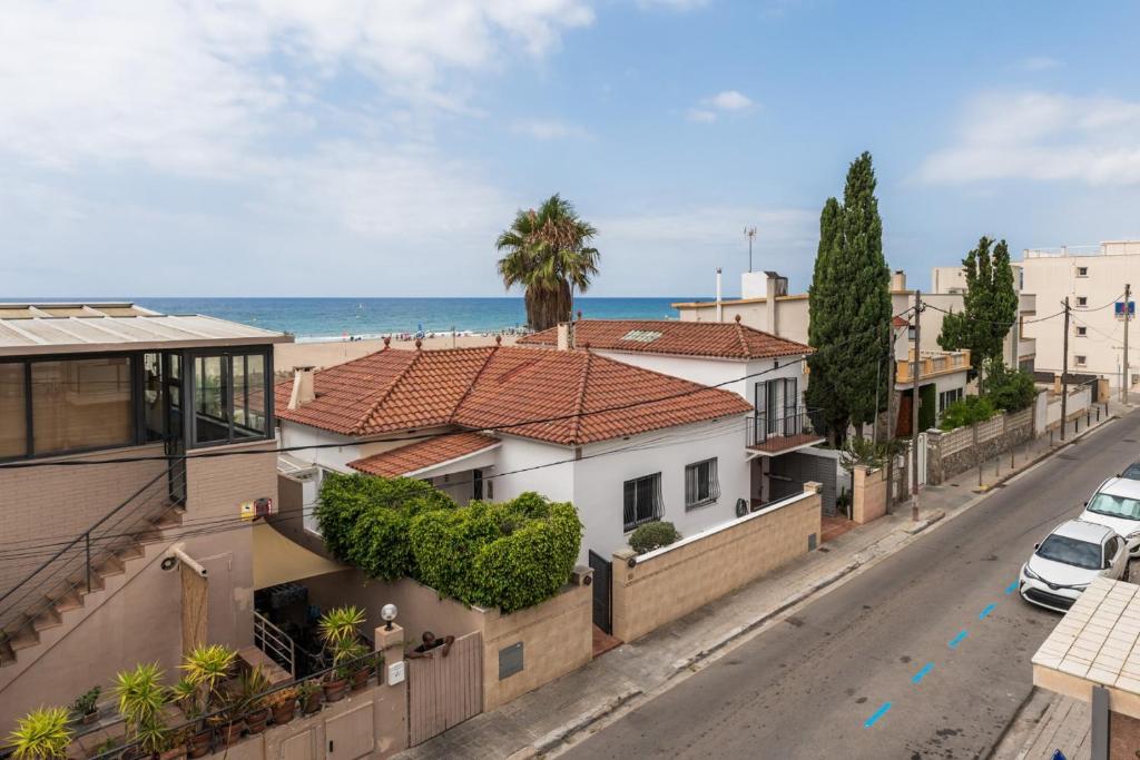 HHBCN Beach House Castelldefels #3 photo 1