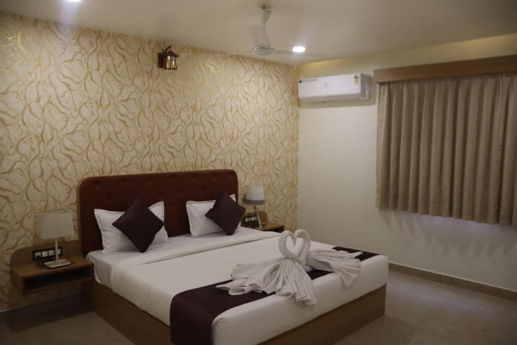 The Sky Comfort Beach Hotel, Dwarka photo 3