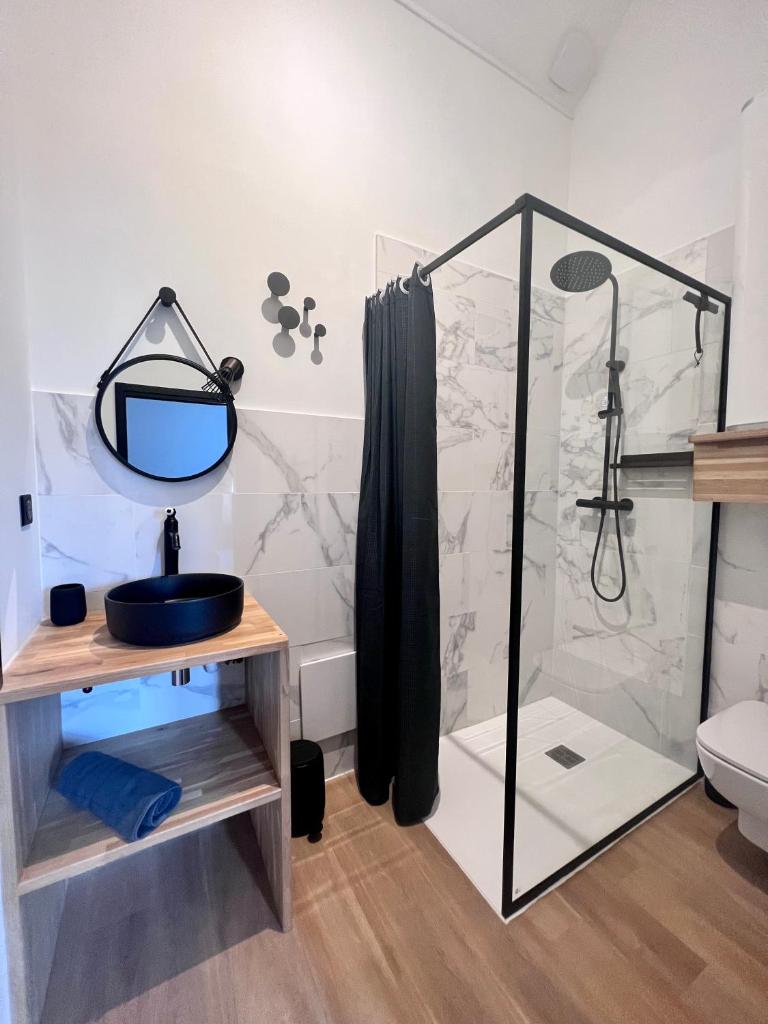Casa Margery - 8 Charmants Appartements - Hyper Centre Brive photo 3