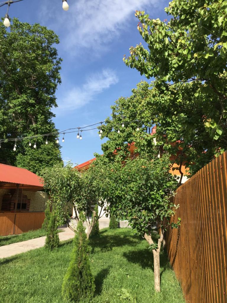 Hasy tun guest house in GARNI photo 1