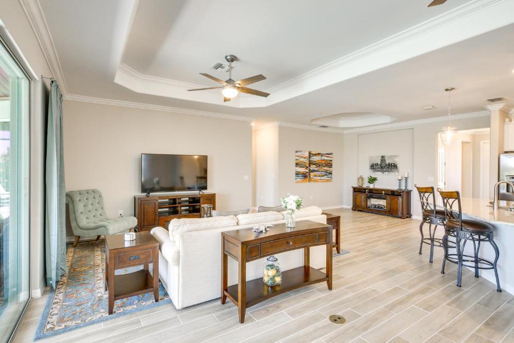 Punta Gorda Home with Lanai and Golf Course View! photo 4