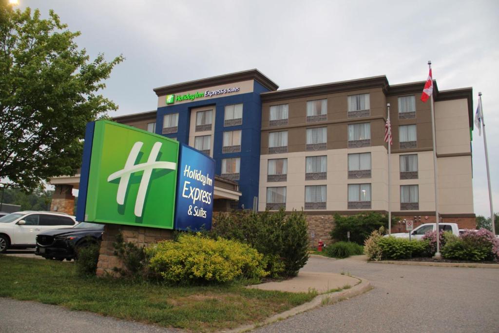 Holiday Inn Express & Suites Huntsville, an IHG Hotel photo 2