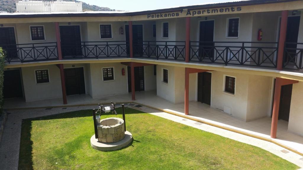 Pelekanos Apartments photo 3