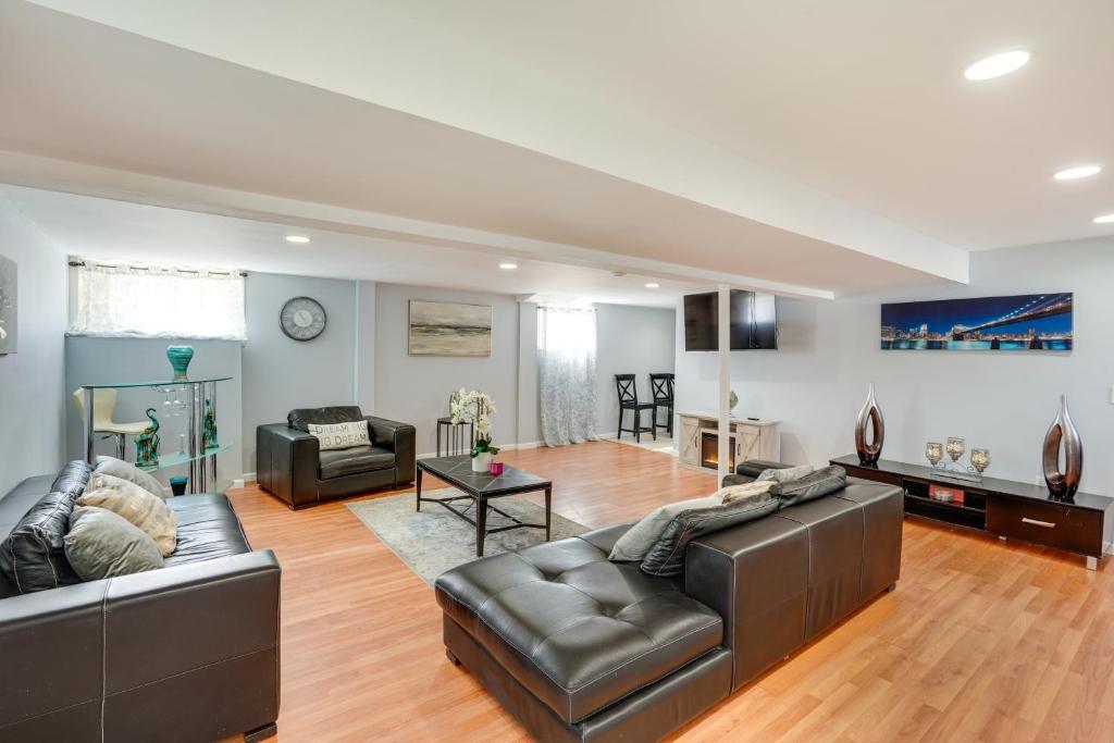 Cozy Albany Vacation Rental about 5 Mi to Downtown!