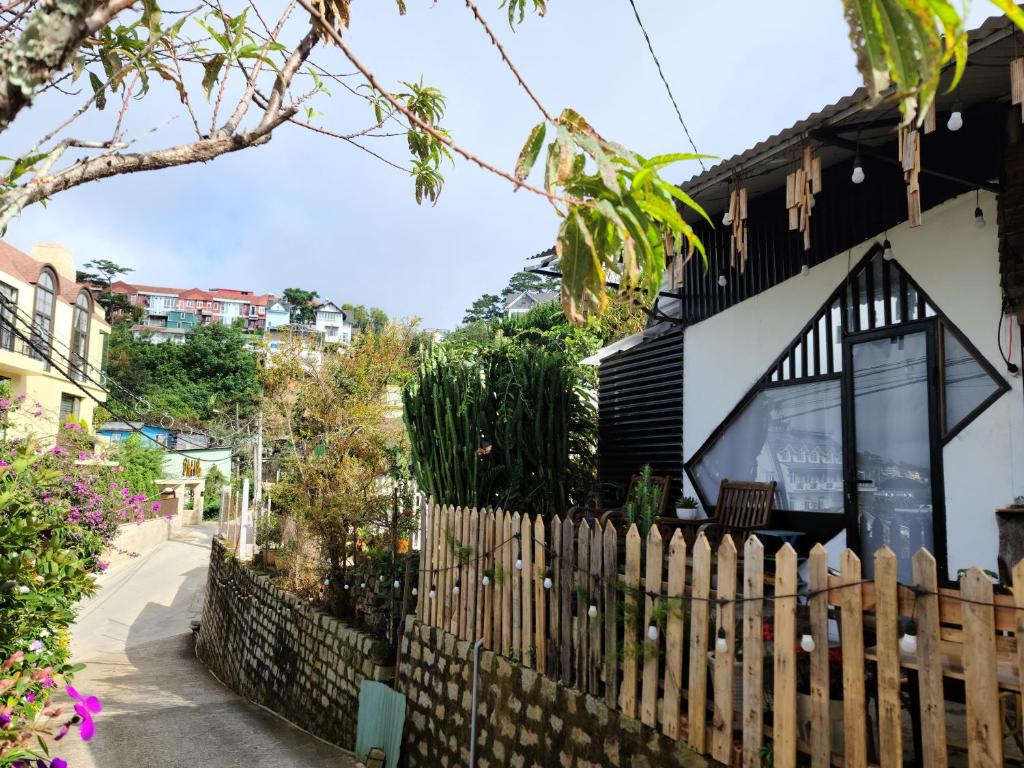 Cleverlearn's Homestay & Coffee photo 2