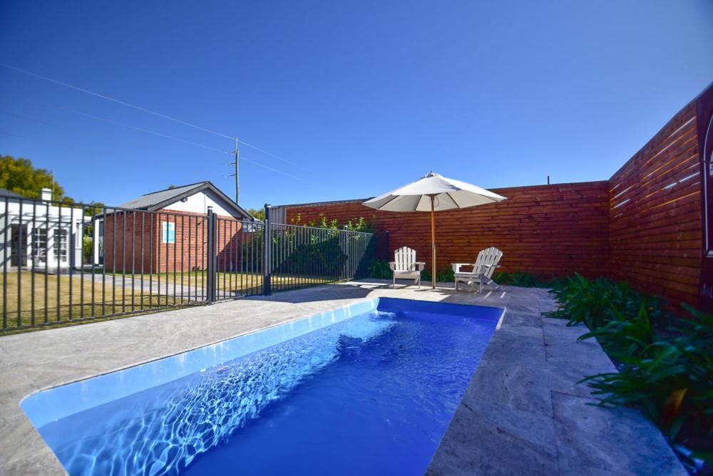 Macleay Cottage with plunge pool and local arts photo 1
