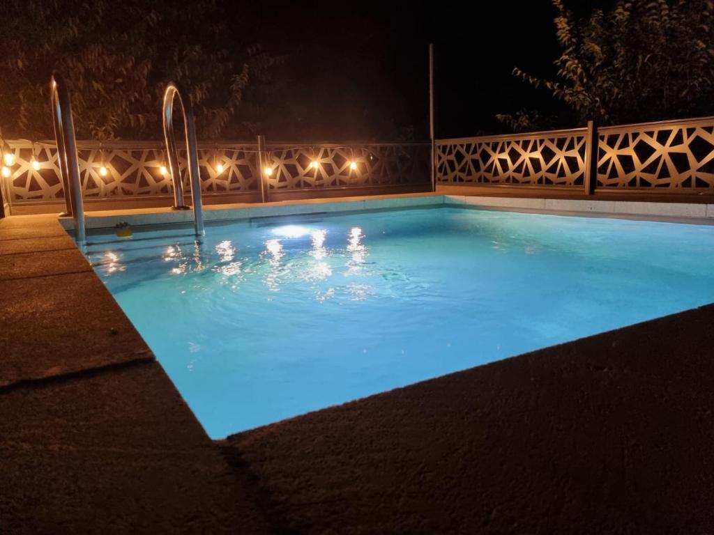 Lou Roucas : Agréable maison de village avec vue photo 2