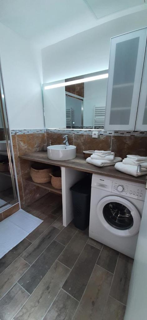 Appartement Anduze avec Jaccuzzi photo 1