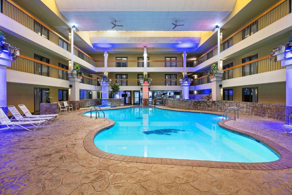 Baymont by Wyndham Shakopee photo 4