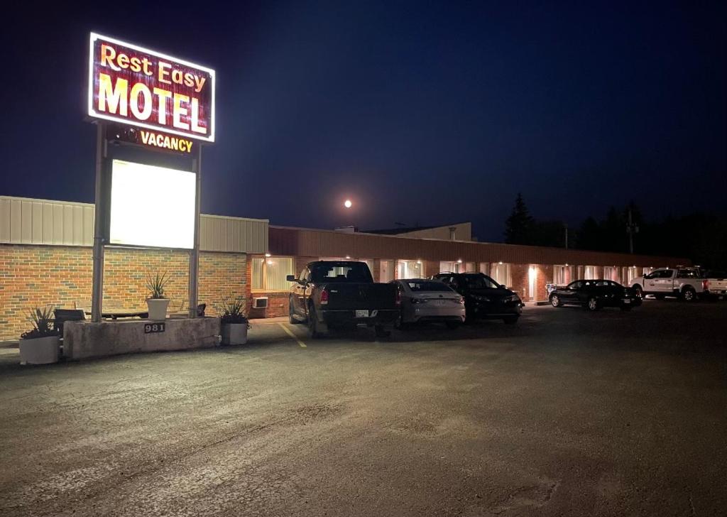 Rest Easy Motel photo 4