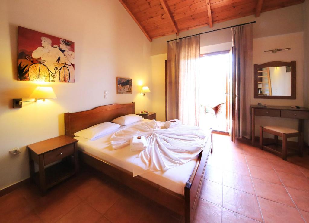 Xenios Apartments photo 3