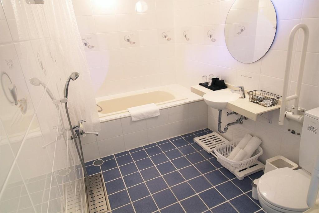 Hundred Days Hotel photo 4