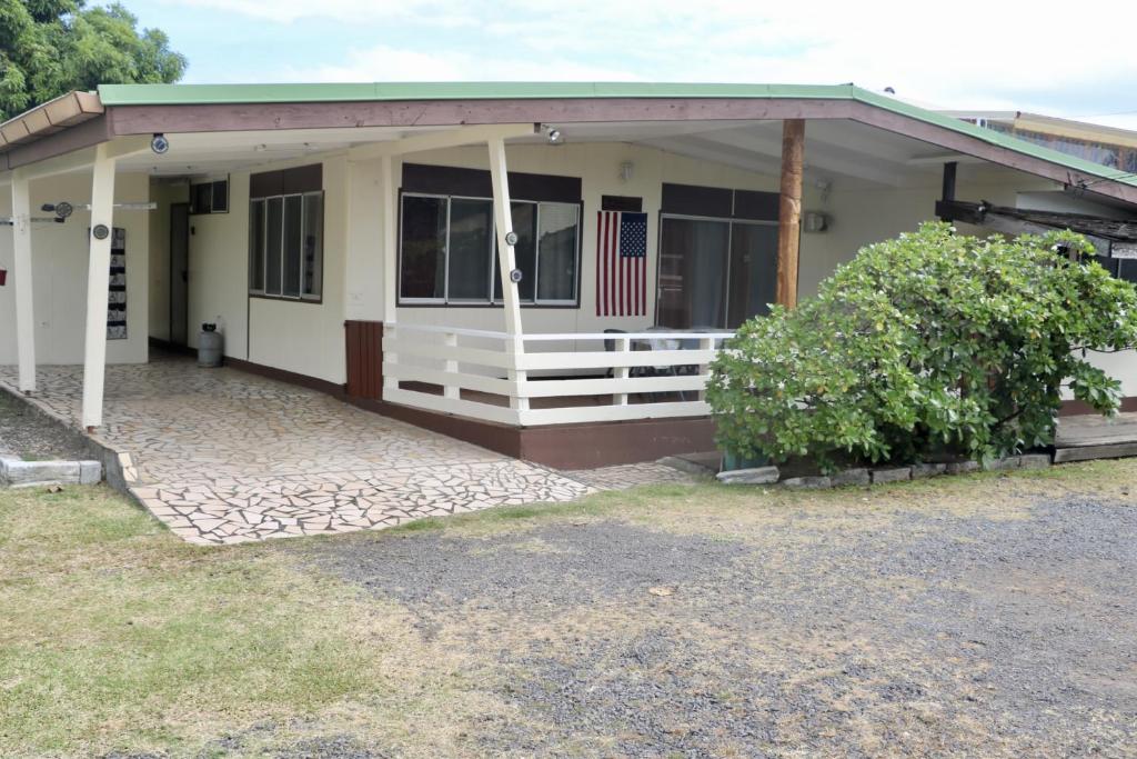 Faatau House 3 bedrooms and big living room photo 2