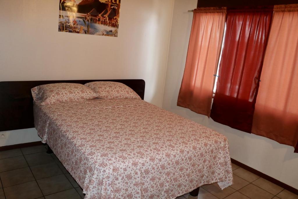 Faatau House 3 bedrooms and big living room photo 3