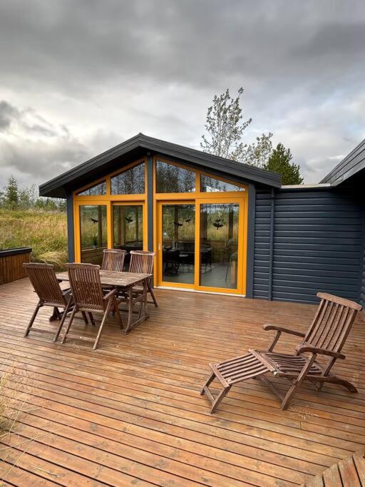 Luxury cottage located in the Golden Circle, mountain view! photo 1