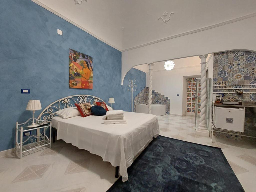 GL Golden City Apartments photo 3