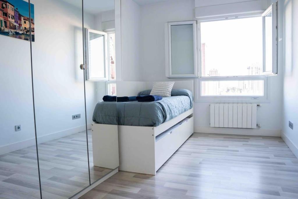 3 habitas,5camas,cocina,salón,wifi photo 1