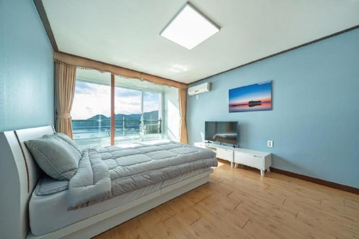 Namhae Season Hotel photo 2