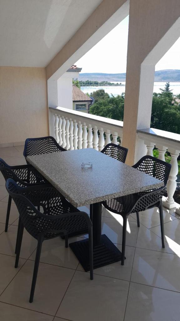 Apartments Nika photo 3