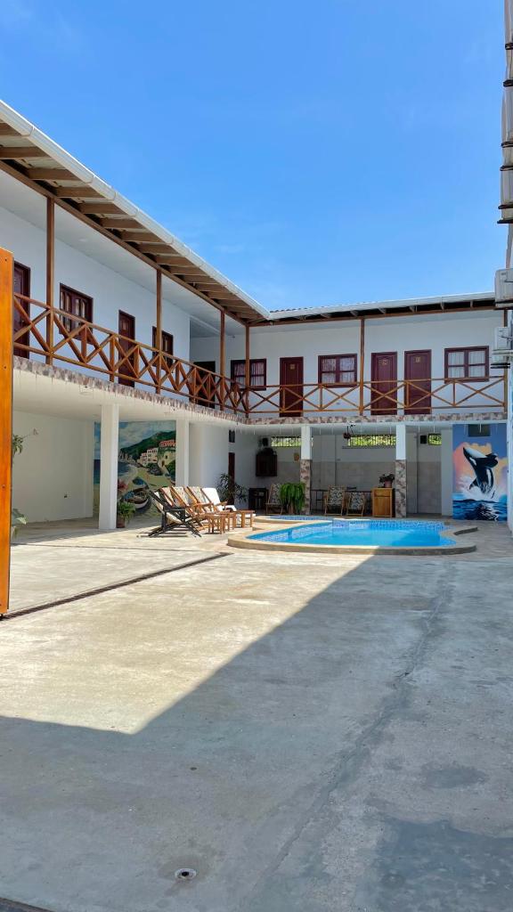 Hostal Laurita Beach photo 2