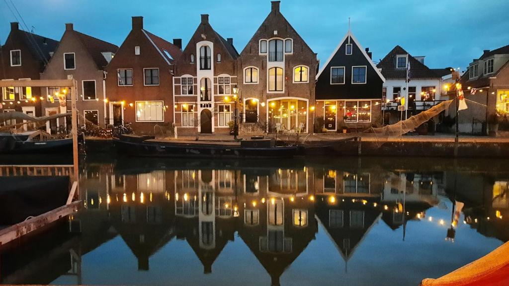 The Dutch Buoy photo 2