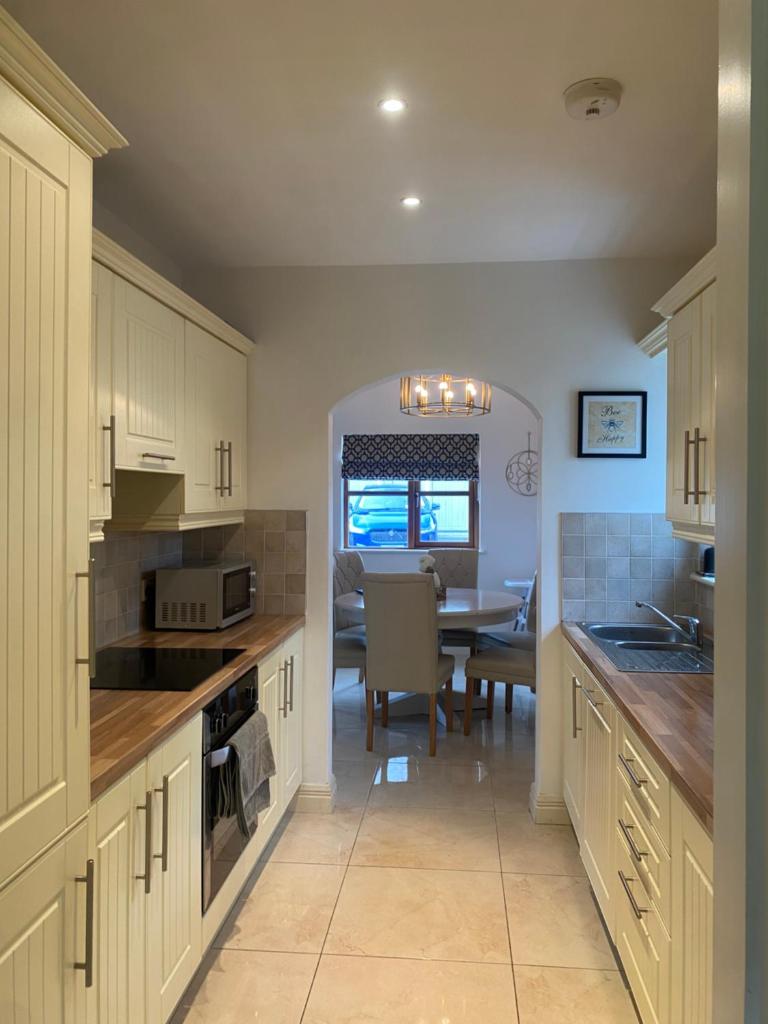 Kilronan 4 Bed House on castle grounds photo 3