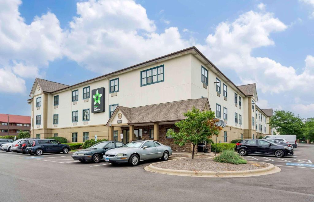 Extended Stay America Select Suites Chicago Naperville West image