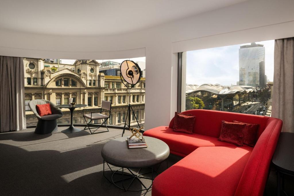 Hotel Indigo Melbourne on Flinders, an IHG Hotel photo 2