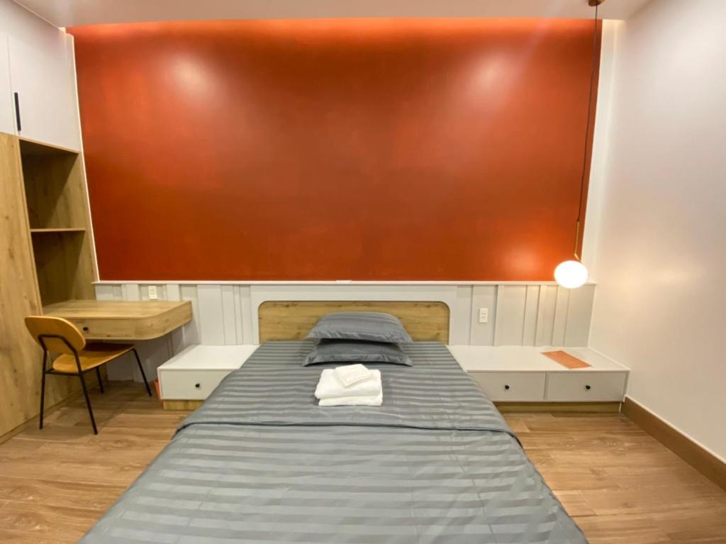 Happy Hotel Bình Tân