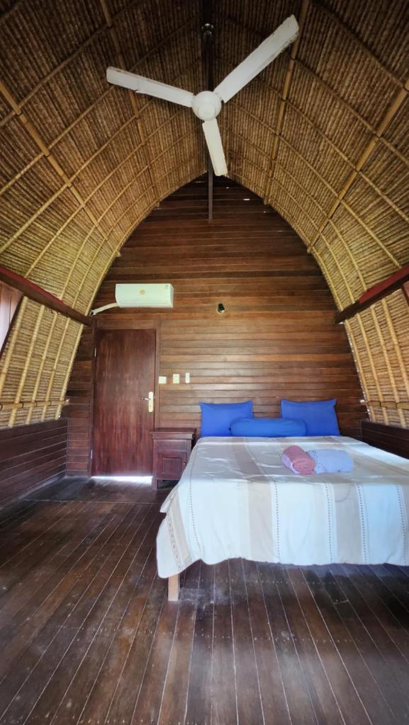 Suka Beach Bungalow - Tap to explore photos
