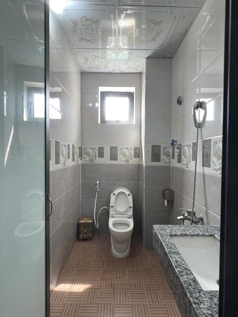 KHÁCH SẠN HOÀNG QUANG photo 4