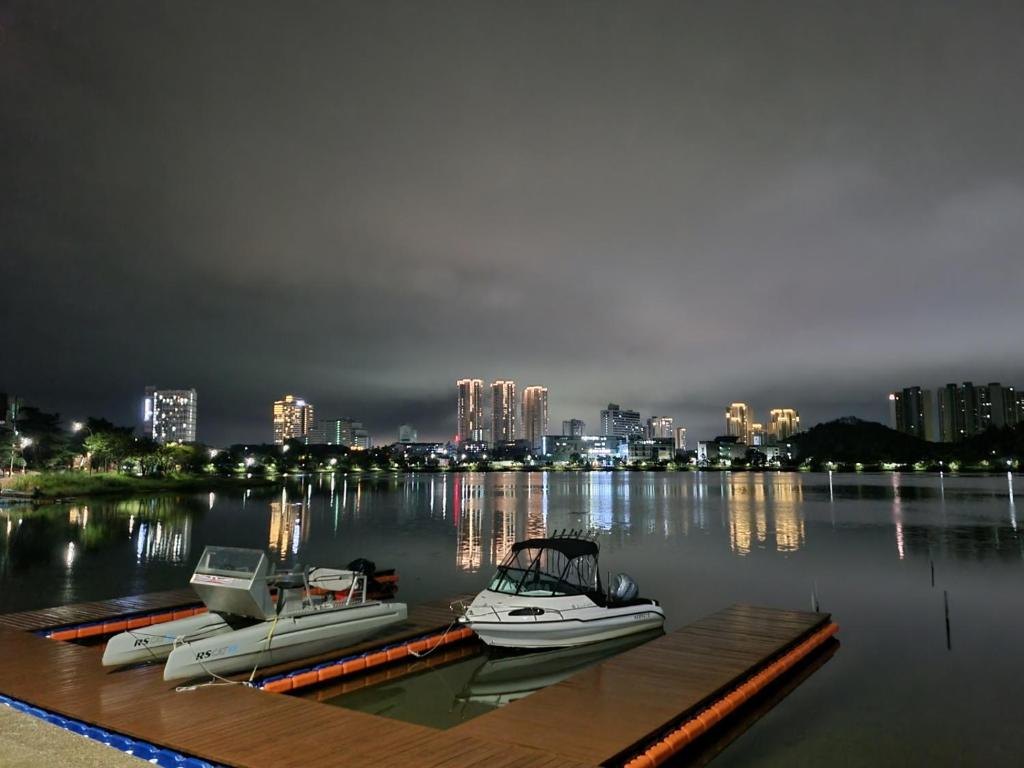 Lakestone&Hotel Sokcho photo 1