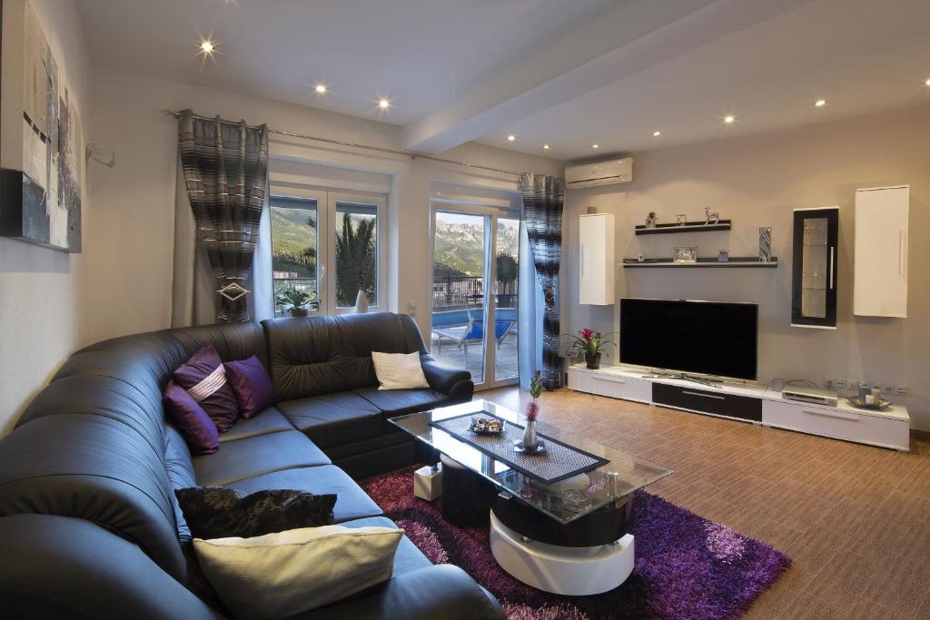 Апартаменты (Улучшенные апартаменты с террасой и видом на море), Montelux Apartments