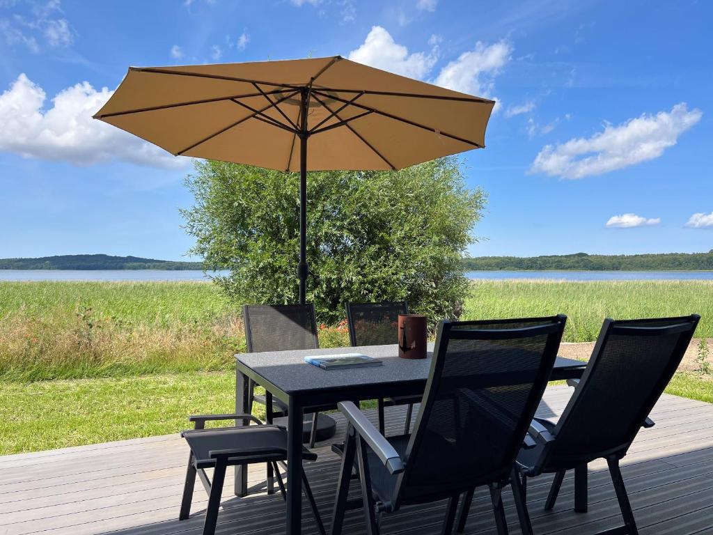 Lee - Haus am See photo 1