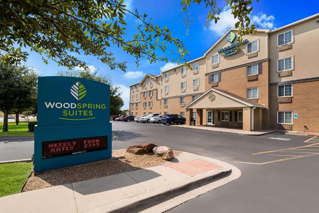 WoodSpring Suites Fort Worth Fossil Creek photo 1
